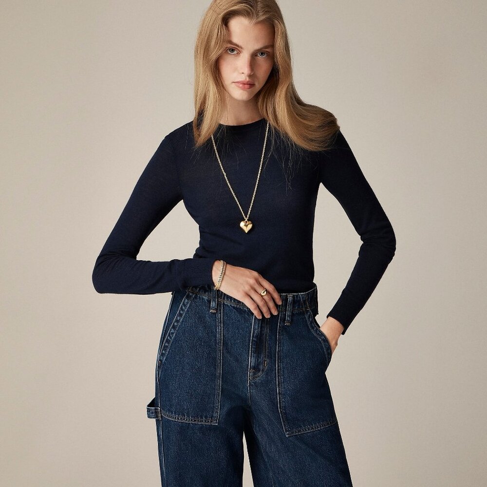 J. Crew Carolyn Fitted Crewneck Merino Wool Sweater in Navy Size Small